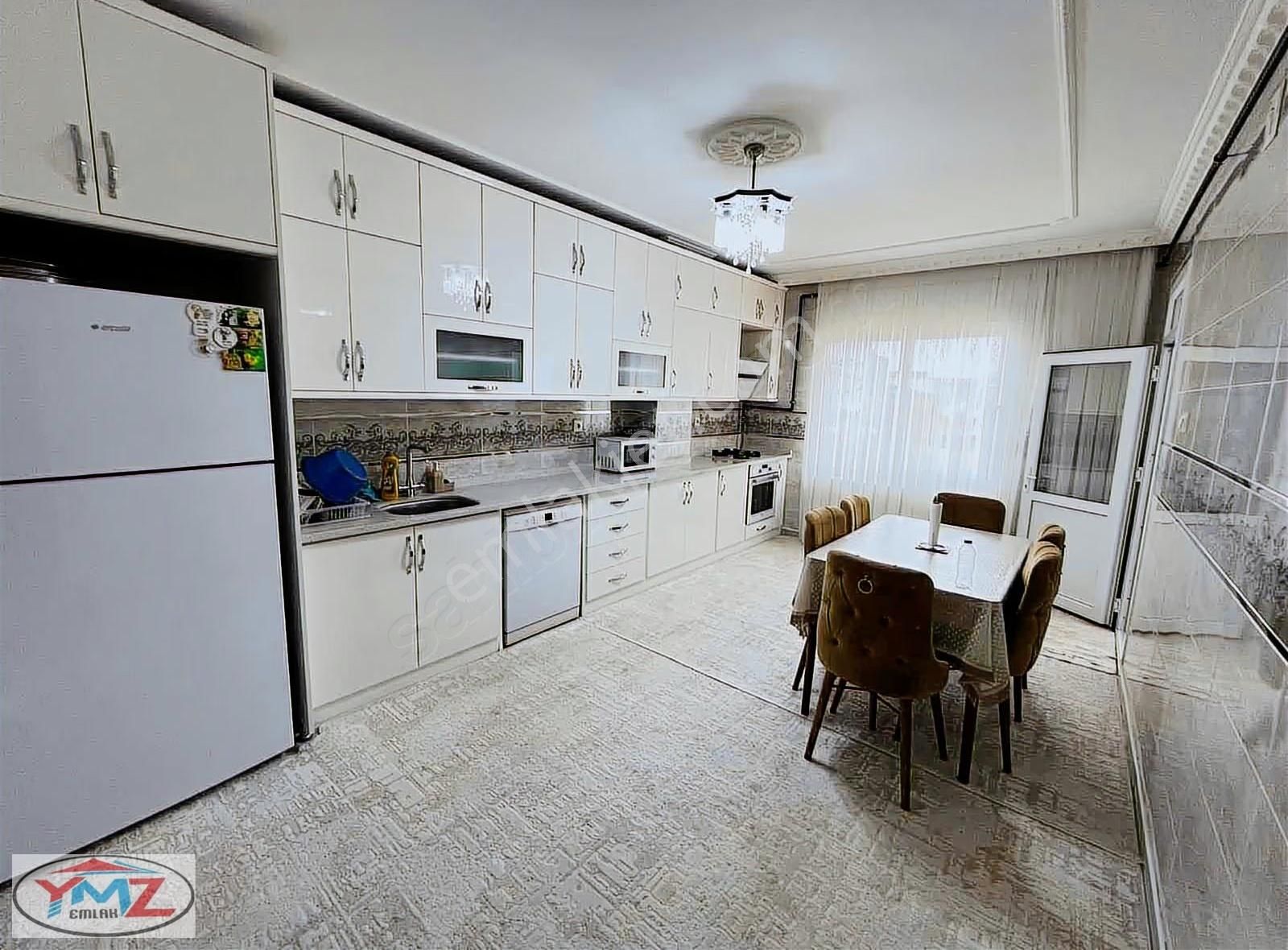 Ymz Süper Konumda 3+1 Çift Balkonlu 180 M2 Net Oturum - Görsel 13