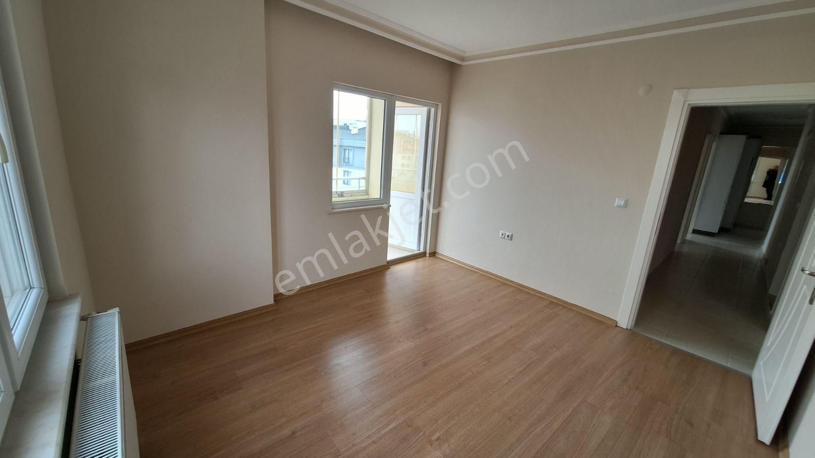 Esenevler Mah. Satılık 3+1 Deniz Manzaralı Ara Kat Geniş Daire - Görsel 25