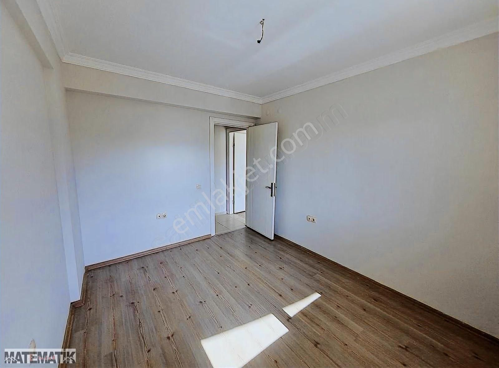 Satılık 3+1 160m2 Fırsat Daire * Havuz-otopark- 7/24 Güvenlik* - Görsel 3