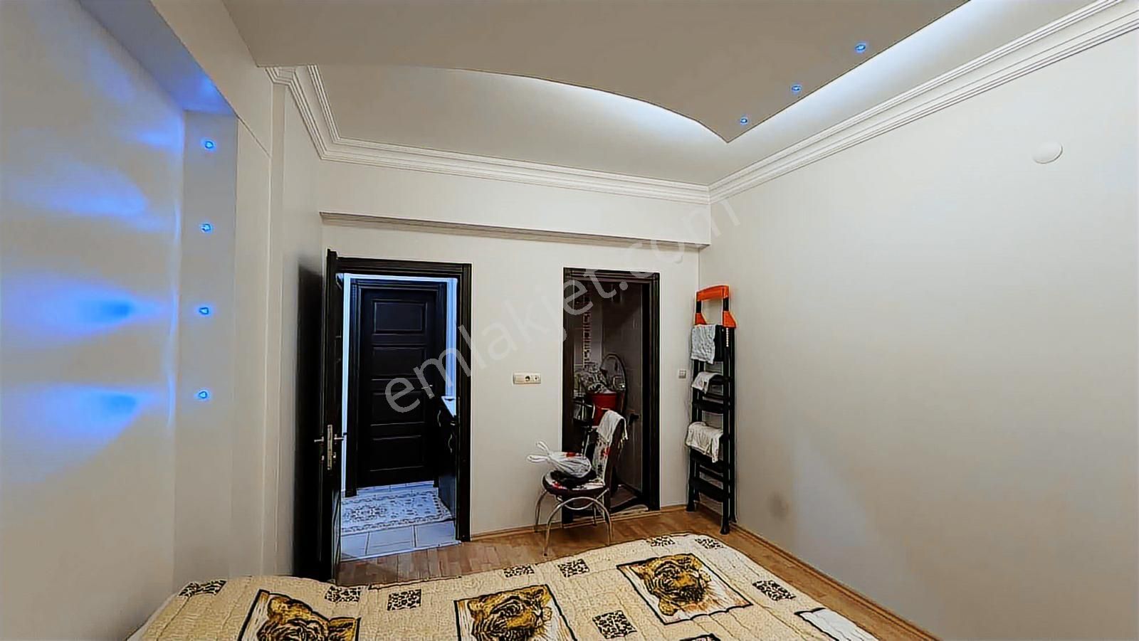 Karasu Caddesi 750kütle 175 M2 3+1 Mükemmel Konumda Daire - Görsel 9