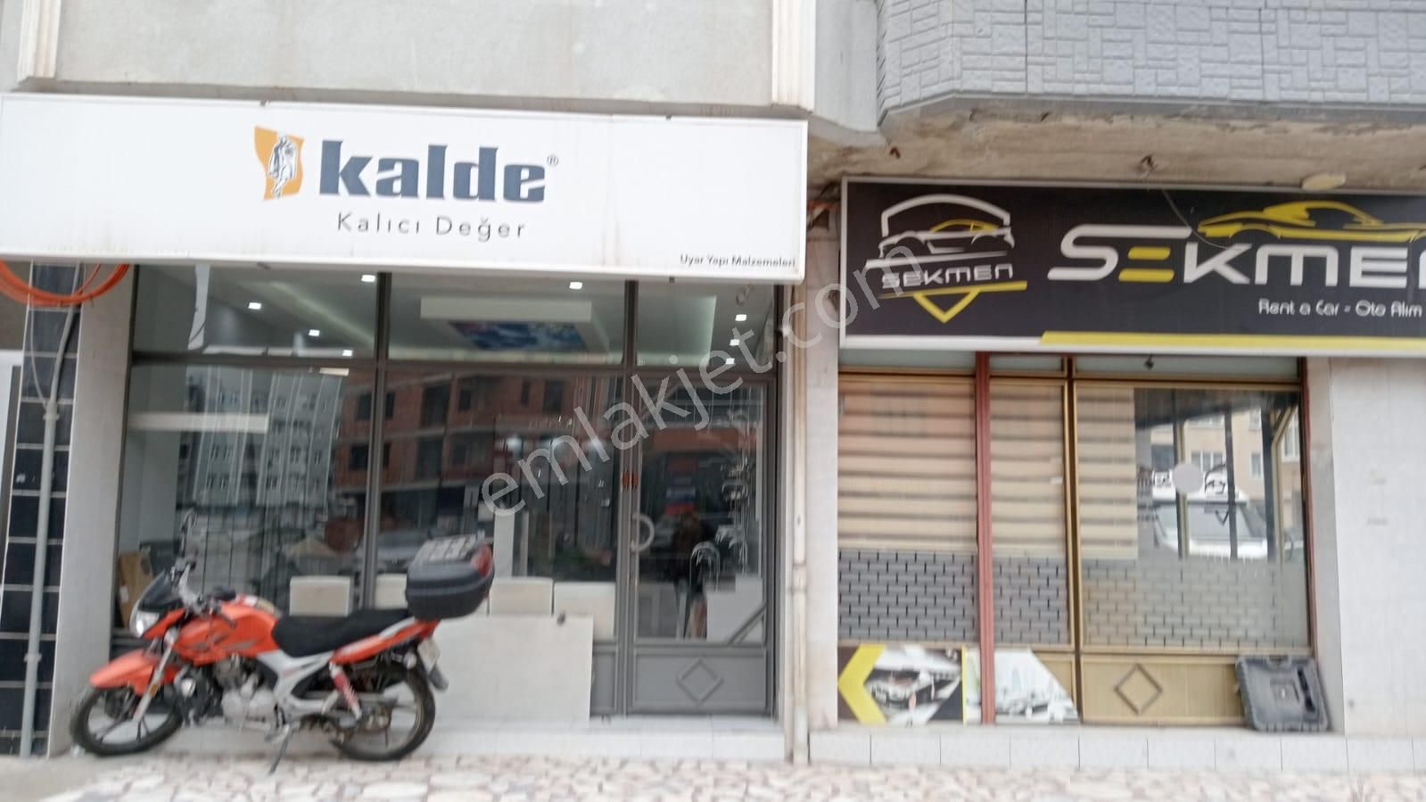 Bafra Mng Kargo Karşısında Geniş Cepheli 115m2 Yatırımlık Dükkan