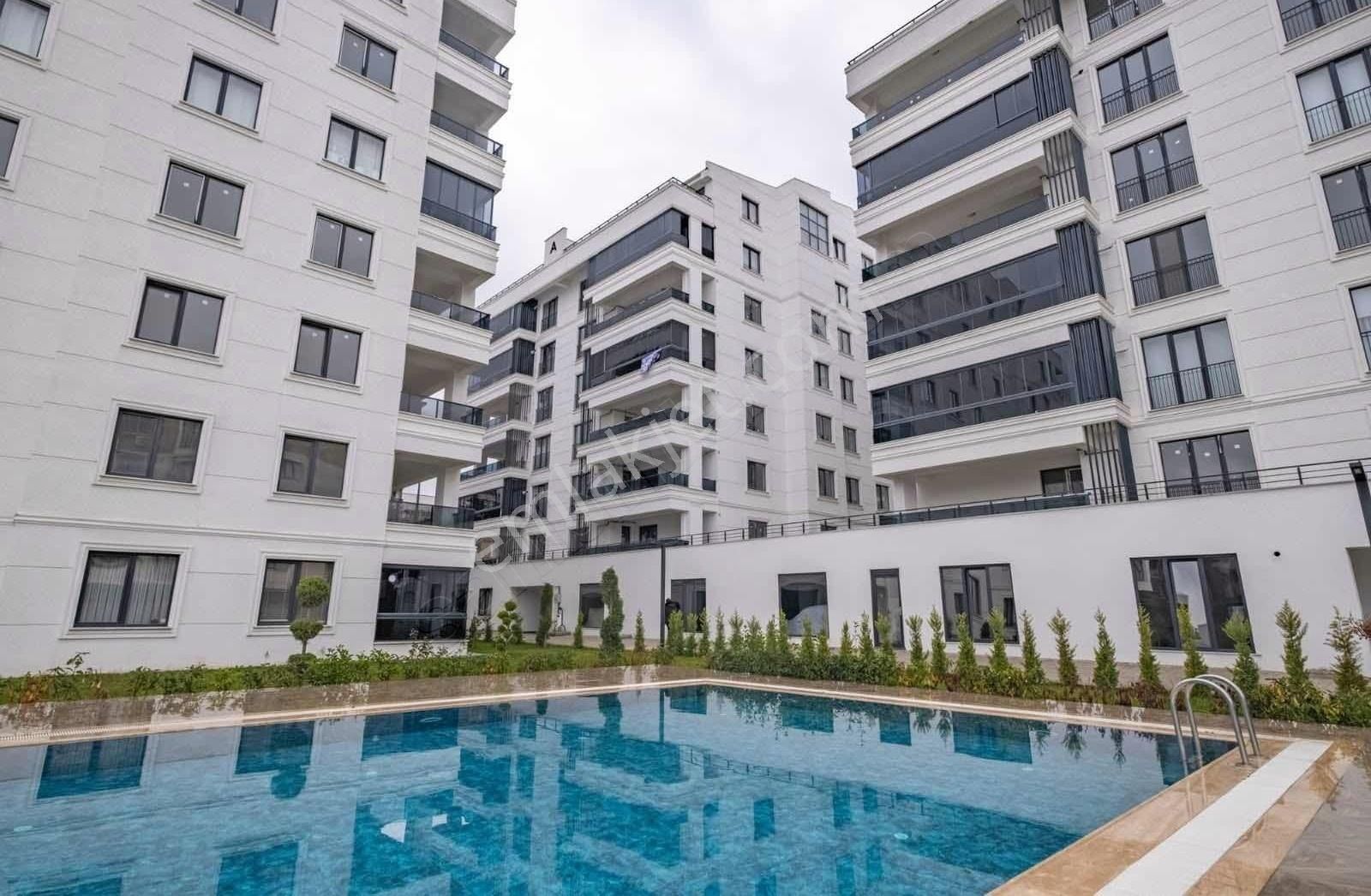 Karakaş Bey Gayrımenkulden Lüx Arakat Site İçi Daire