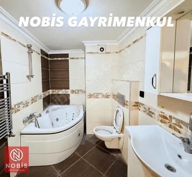 Üsküdar Selimiyede Muadili Olmayan Otoparklı 3+1 Daire - Görsel 4