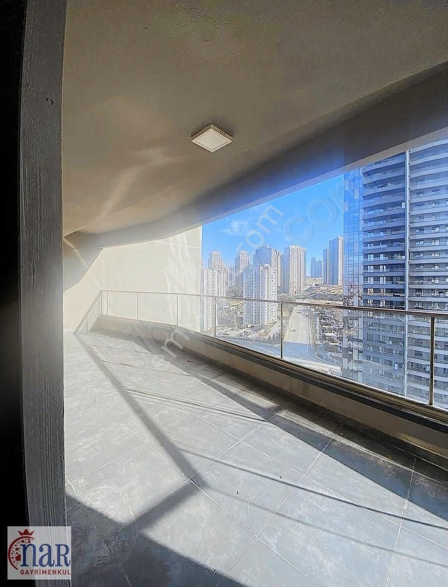 İncek İcon Sitesi Giyinme Odalı Güney Cephe Kiralık Daire - Görsel 23