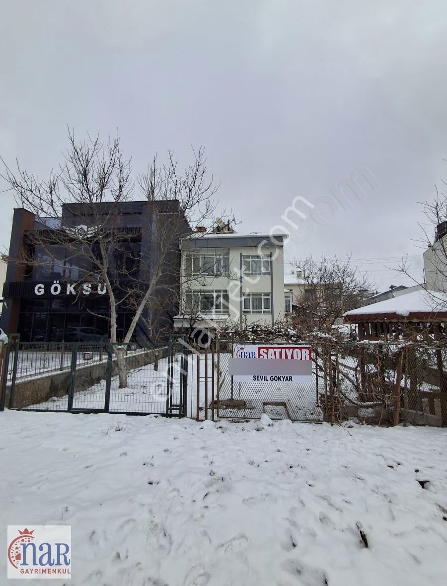 İncek Tek Sitesi Bağlar Caddesine Cephe