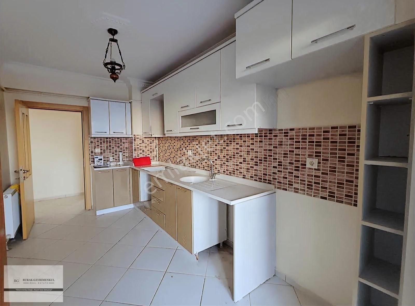 Mükemmel Lokasyon Prestijli Sitede 150 Mt Ara Kat Fırsat!!!! - Görsel 19