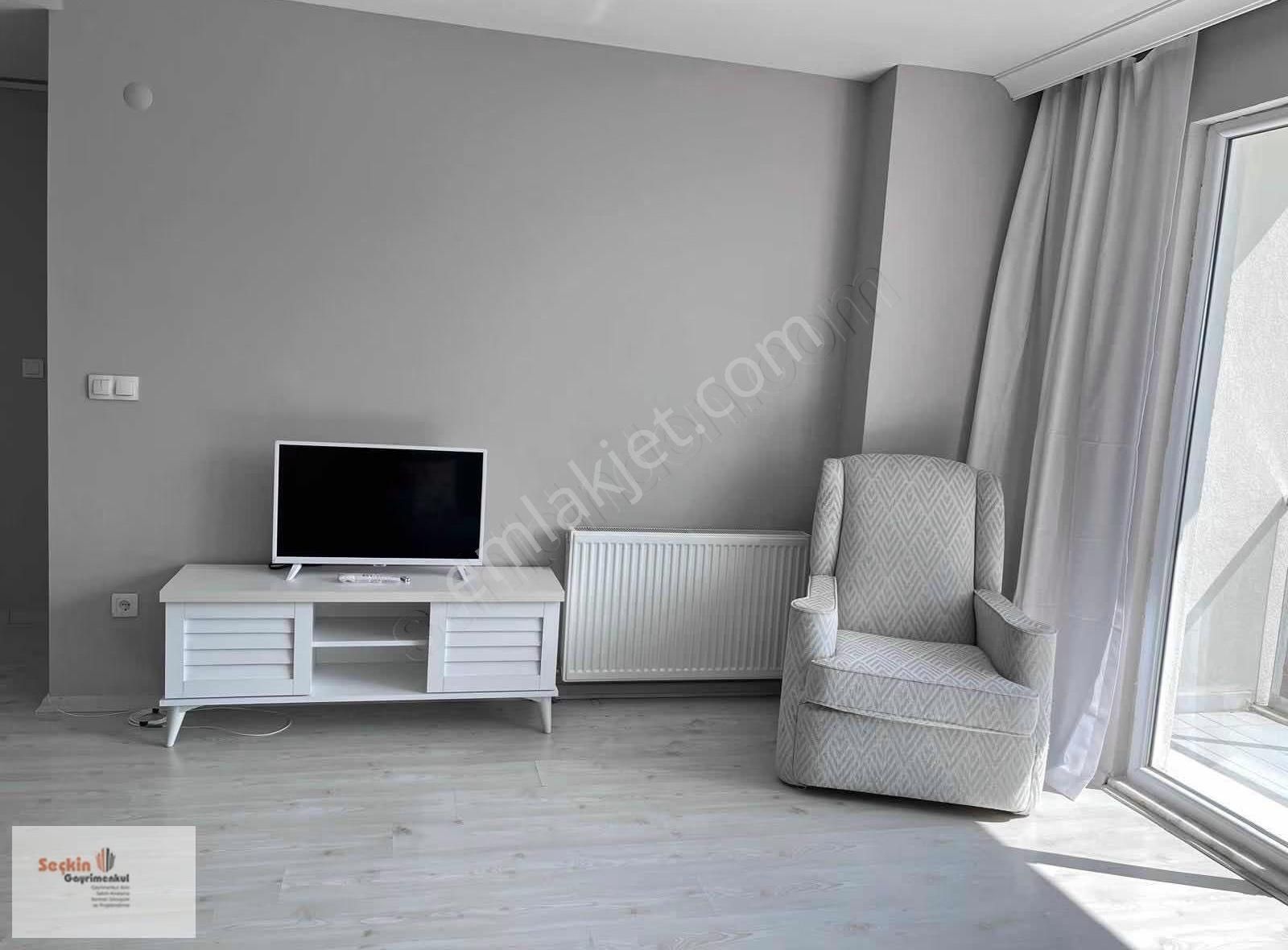 Maltepe Marmaroom Sitesinde 1+1 5. Kat Güney Deniz Mazaralı - Görsel 3