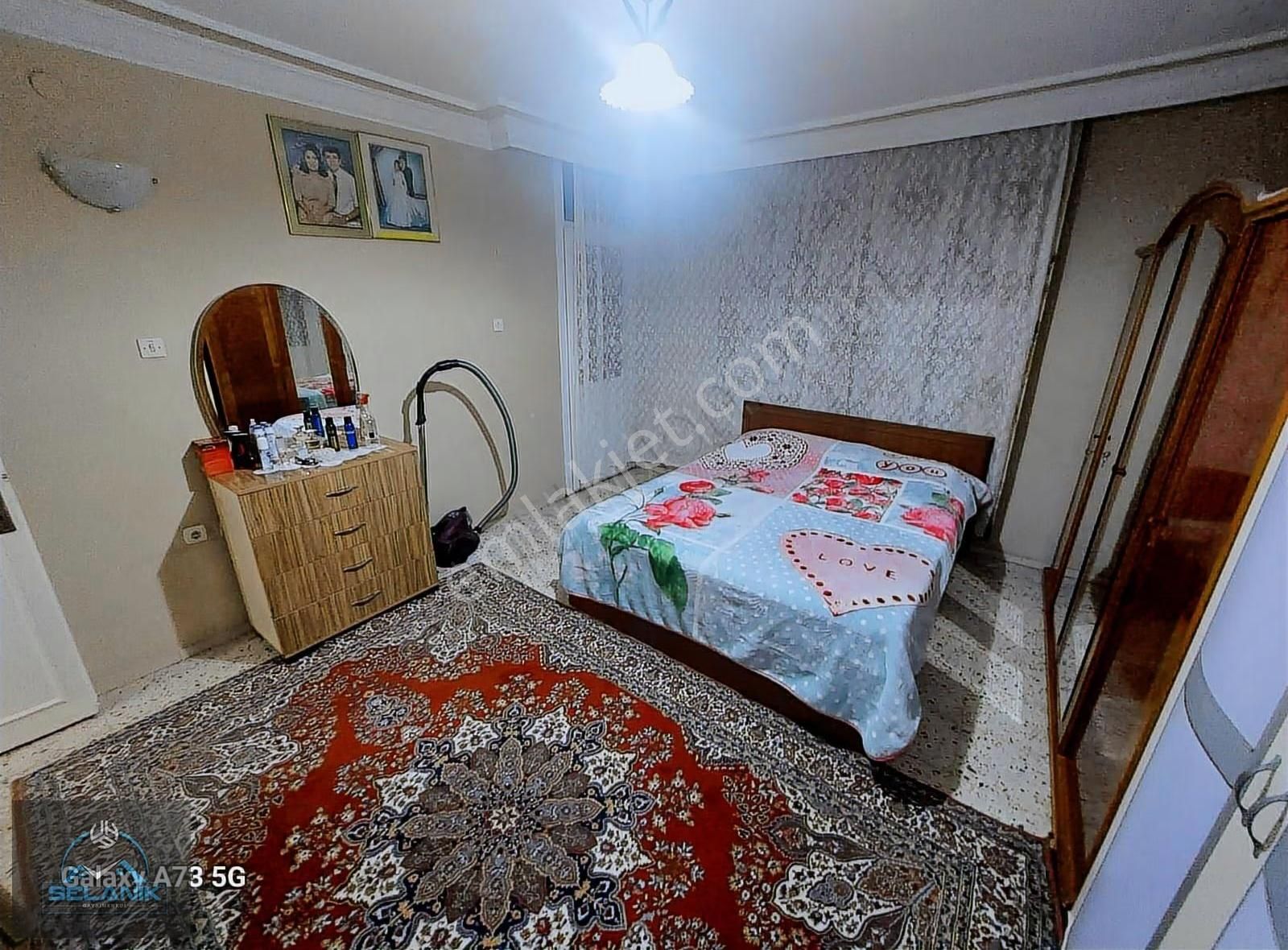 Selanikten Mithatpaşa'da 3+1 Kapalı Mutfaklı Oldukça Geniş Daire - Görsel 25