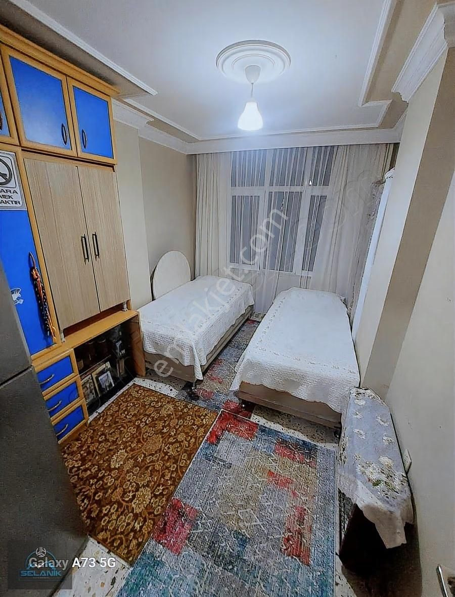 Selanikten Mithatpaşa'da 3+1 Kapalı Mutfaklı Oldukça Geniş Daire - Görsel 24