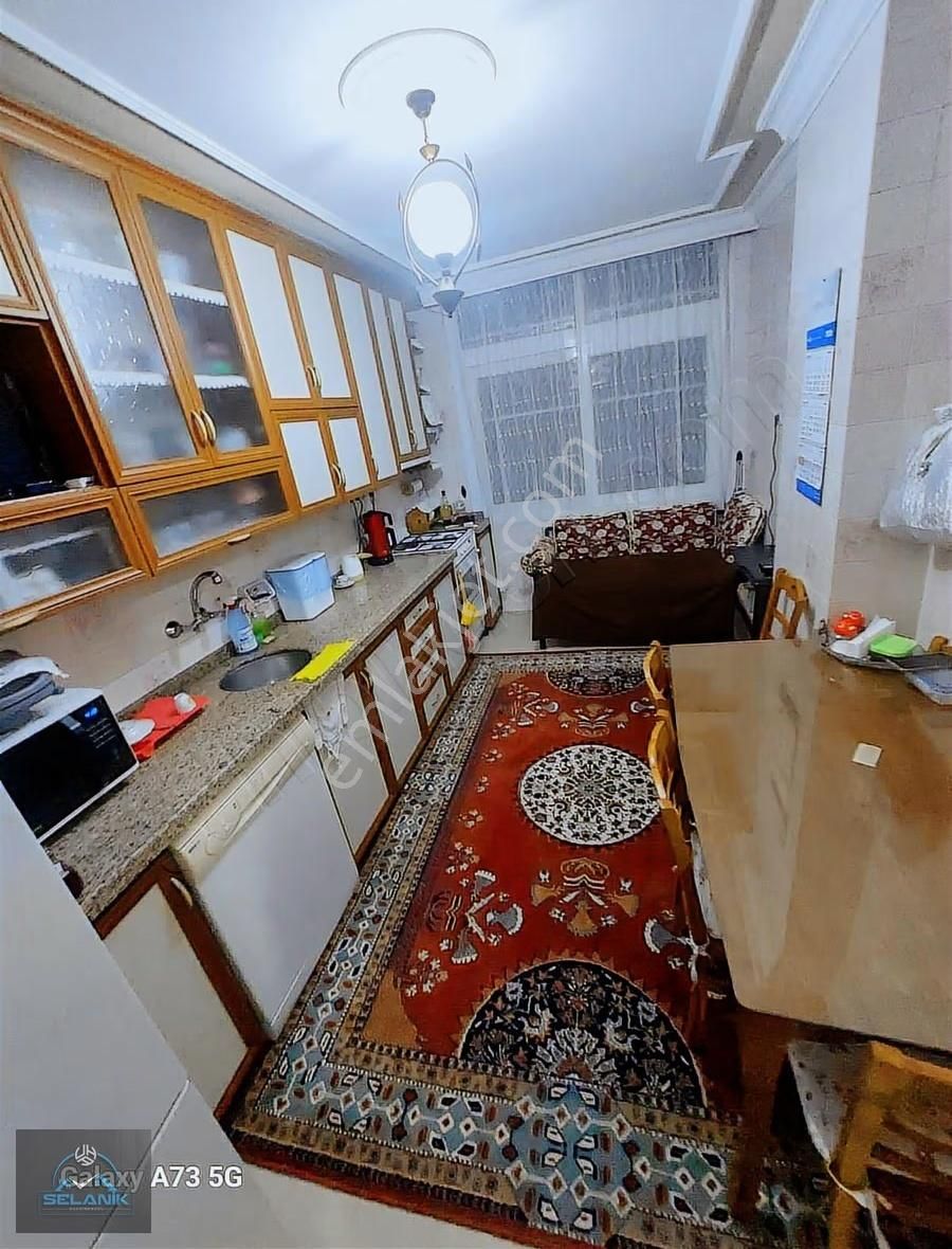 Selanikten Mithatpaşa'da 3+1 Kapalı Mutfaklı Oldukça Geniş Daire - Görsel 7