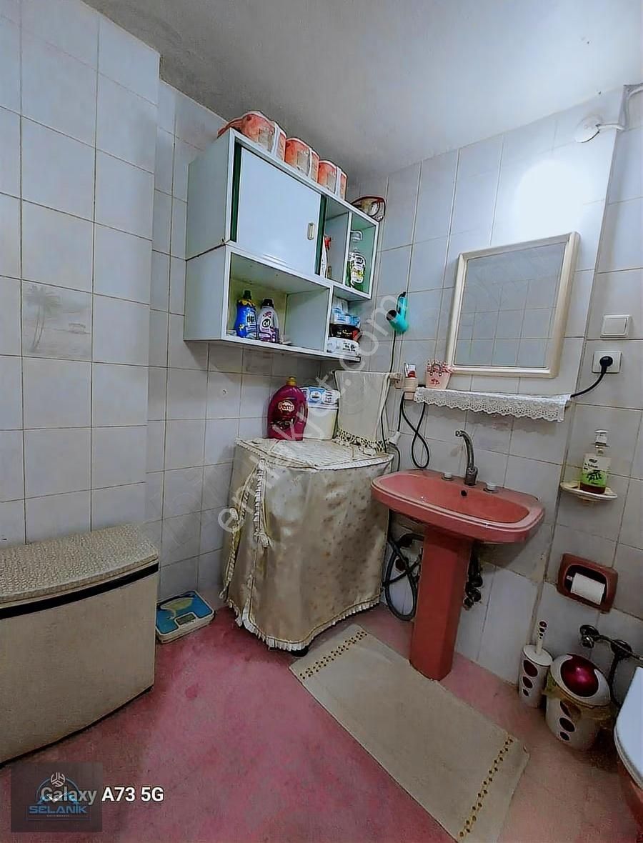 Selanikten Mithatpaşa'da 3+1 Kapalı Mutfaklı Oldukça Geniş Daire - Görsel 30
