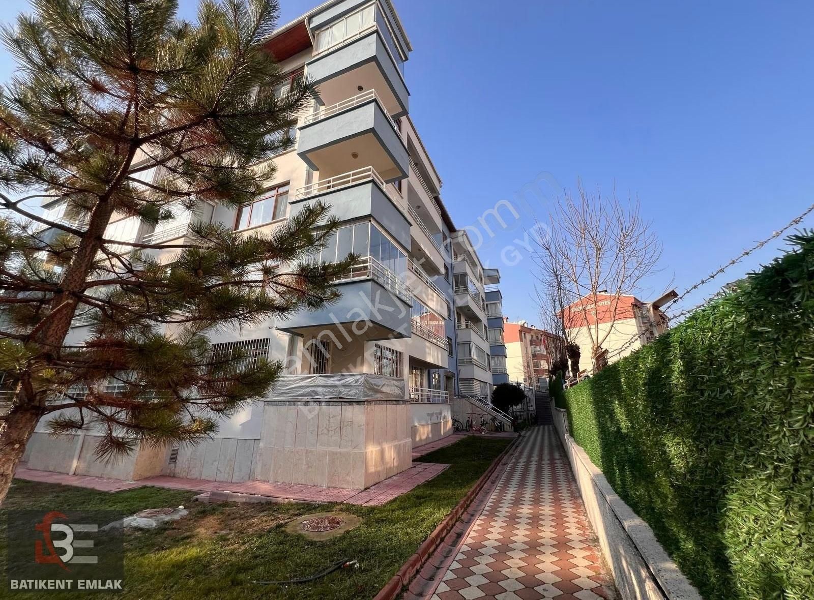 Batıkent Emlak'tan Batı Sitesi Mah Full Yapılı 3+1 Ara Kat - Görsel 12