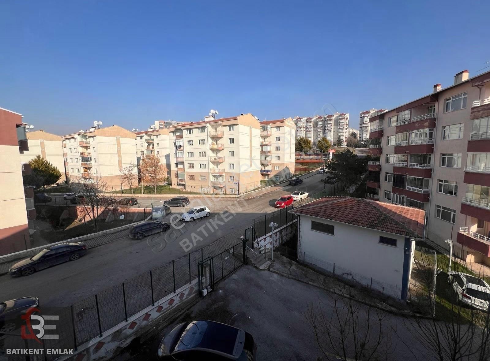 Batıkent Emlak'tan Batı Sitesi Mah Full Yapılı 3+1 Ara Kat - Görsel 5