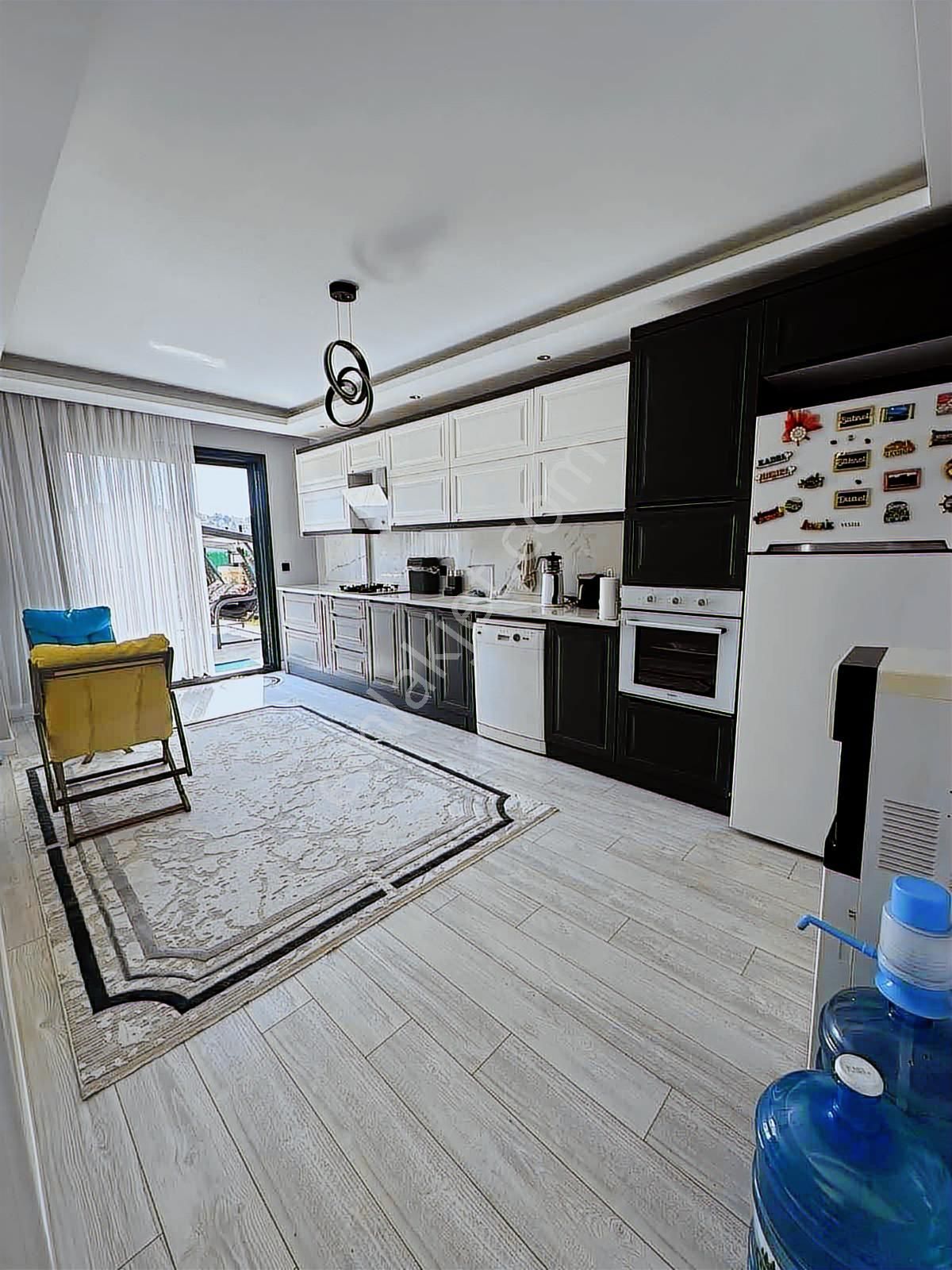 Buca Belenbaşı Havuzlu Villa 556 M2 Tek Tapulu - Görsel 16