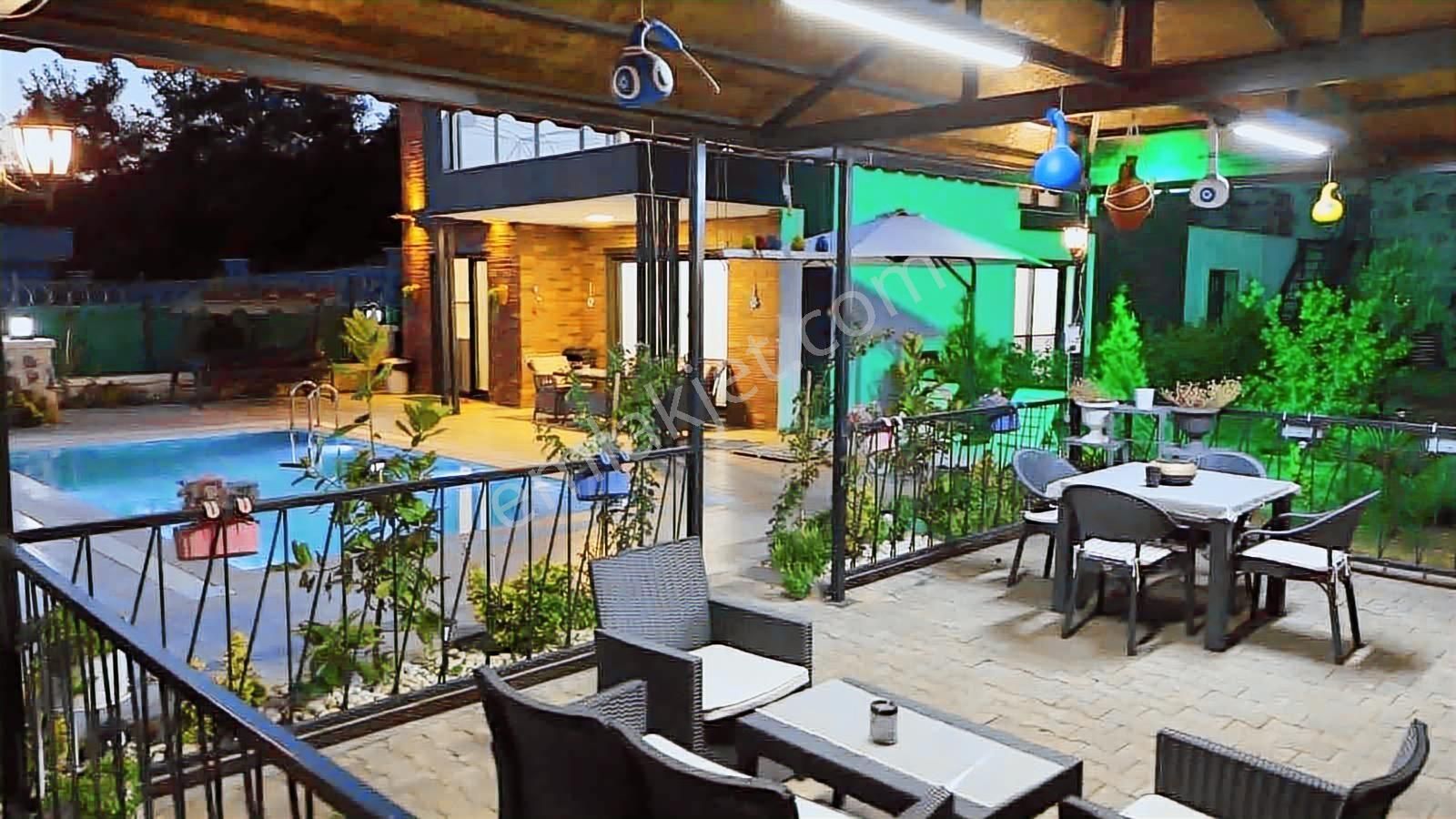 Buca Belenbaşı Havuzlu Villa 556 M2 Tek Tapulu - Görsel 23