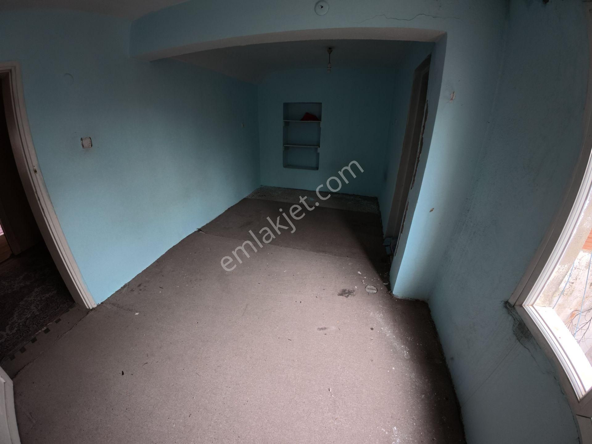 Merkezde Satılık Tarihi Dokuya Sahip Rum Evi + Dükkân - Görsel 8