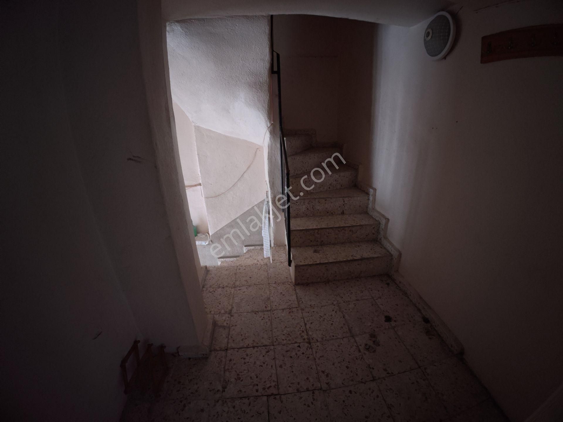 Merkezde Satılık Tarihi Dokuya Sahip Rum Evi + Dükkân - Görsel 11