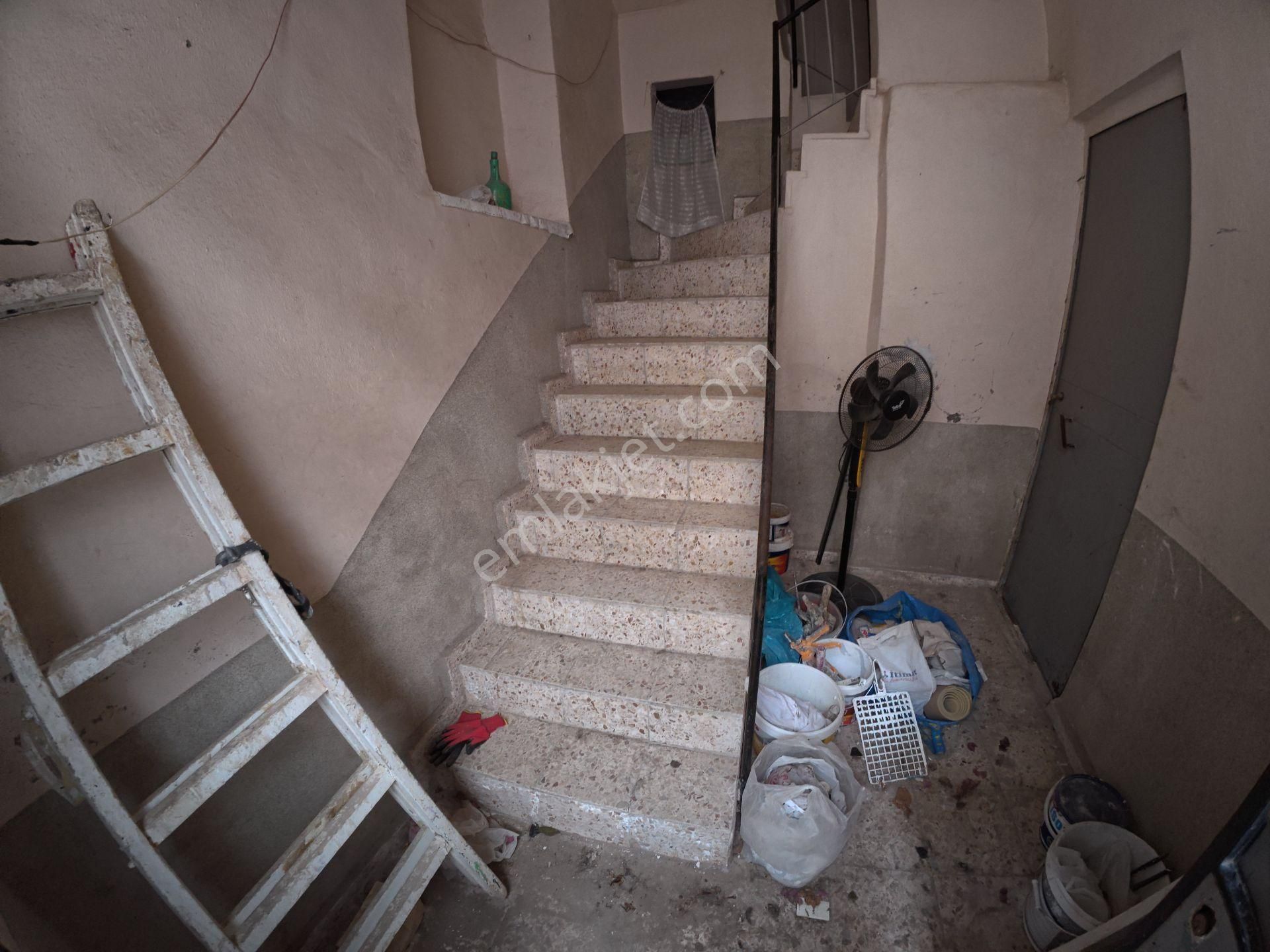 Merkezde Satılık Tarihi Dokuya Sahip Rum Evi + Dükkân