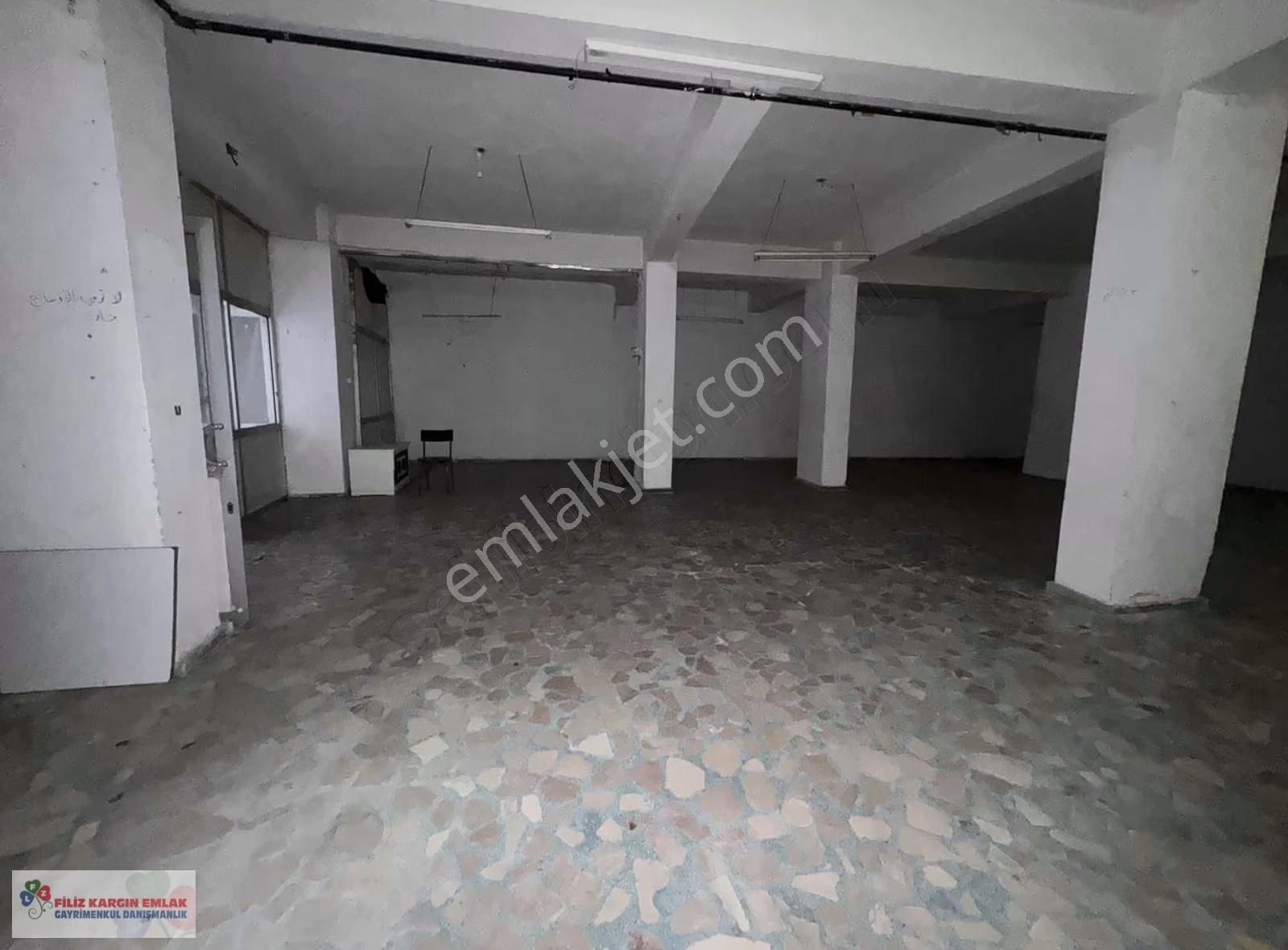Filiz Emlaktan Bağcılar Sancaktepe Mah. 200m2 Kiralık Dükkan - Görsel 10