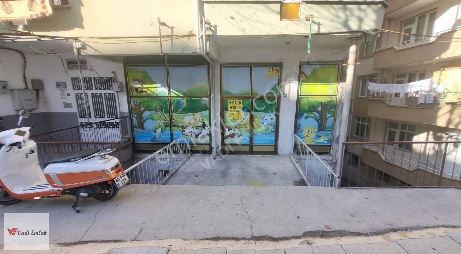 Vadi Emlak'tan Kümbet'te Ana Cadde Üzeri Kiralık Dükkan