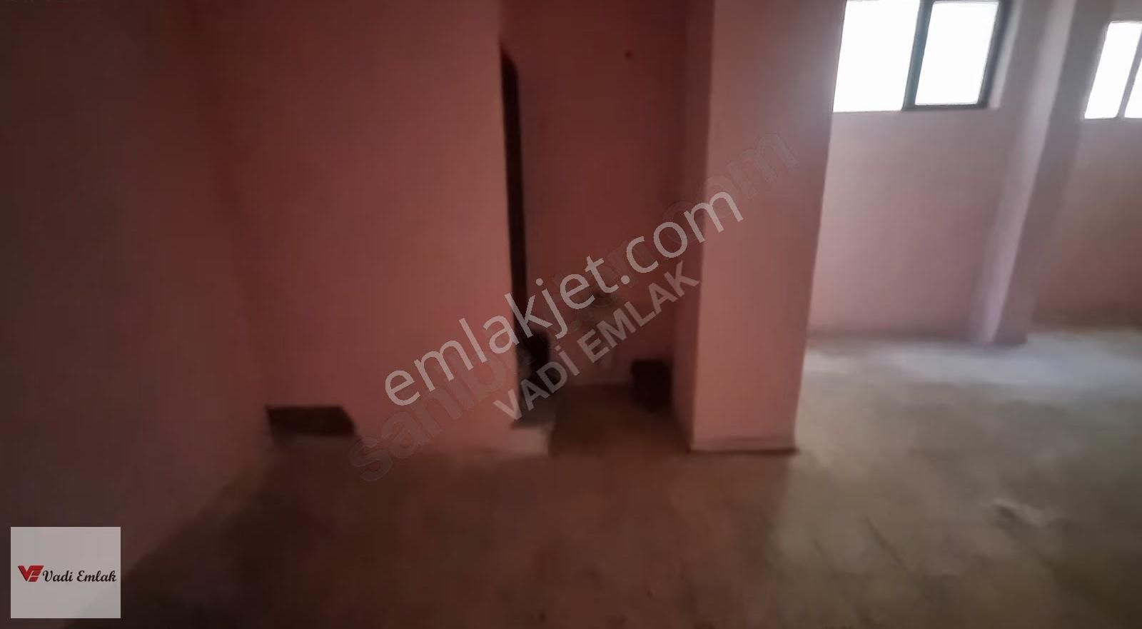 Vadi Emlak'tan Kümbet'te Ana Cadde Üzeri Kiralık Dükkan - Görsel 10