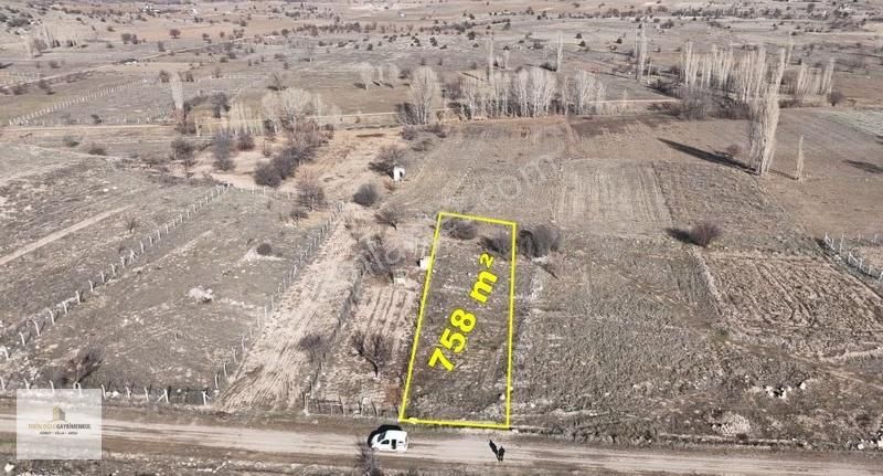 Hobi Bahçesi Ve Yatırım İçin İdeal | Akören Tülce 758 M² Tarla - Görsel 2