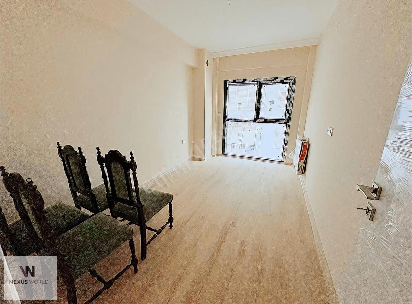 Karşıyaka Girne Caddesinde Yeni Binada Kiralık Köşe 3+1 Daire - Görsel 3