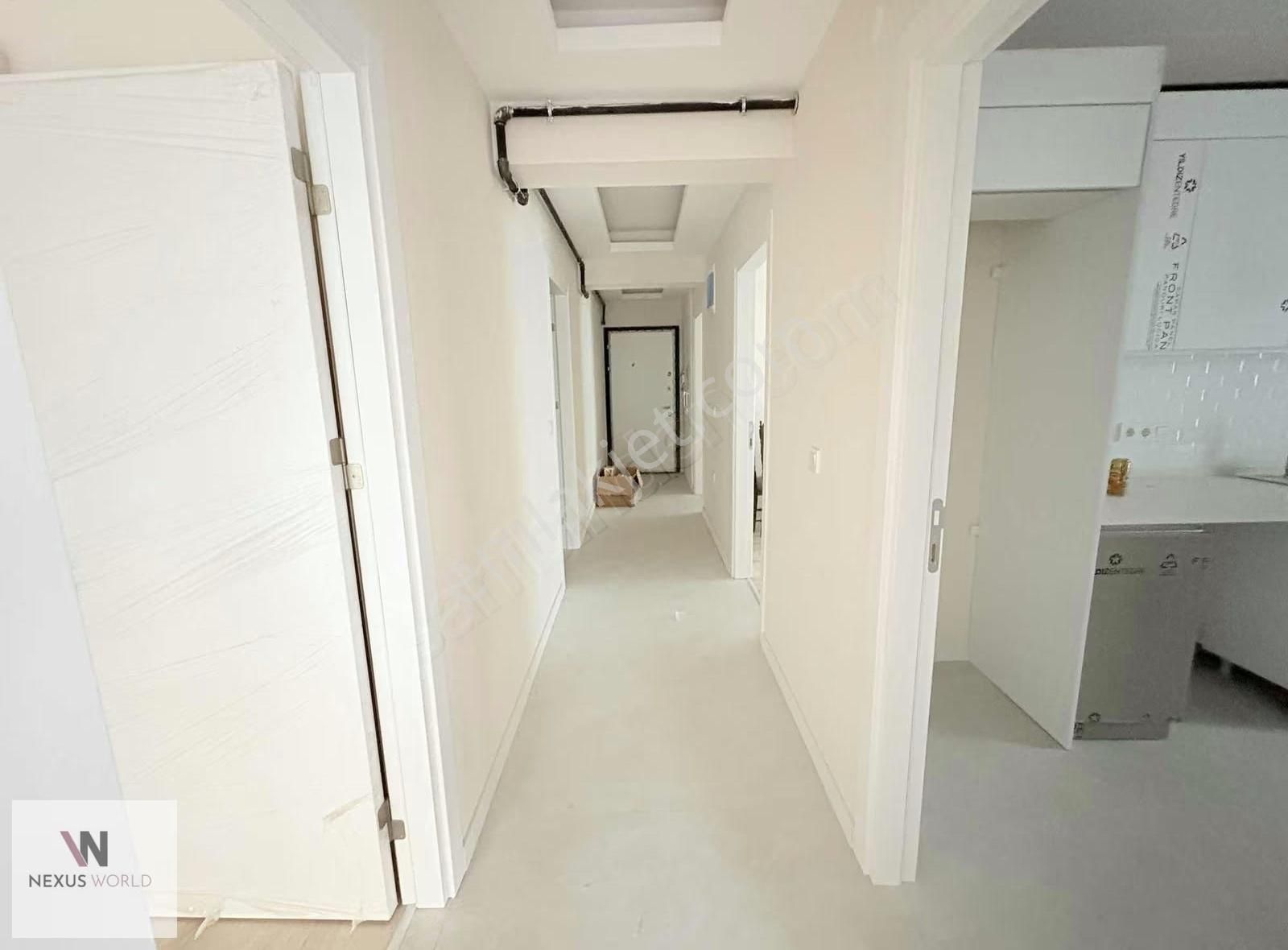 Karşıyaka Girne Caddesinde Yeni Binada Kiralık Köşe 3+1 Daire - Görsel 4