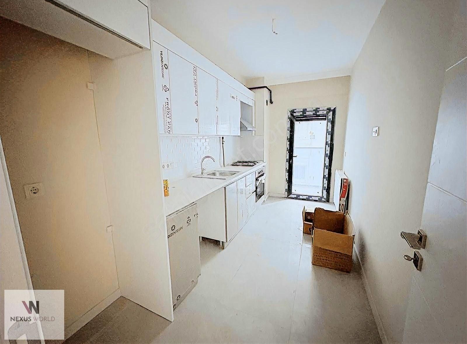 Karşıyaka Girne Caddesinde Yeni Binada Kiralık Köşe 3+1 Daire - Görsel 9