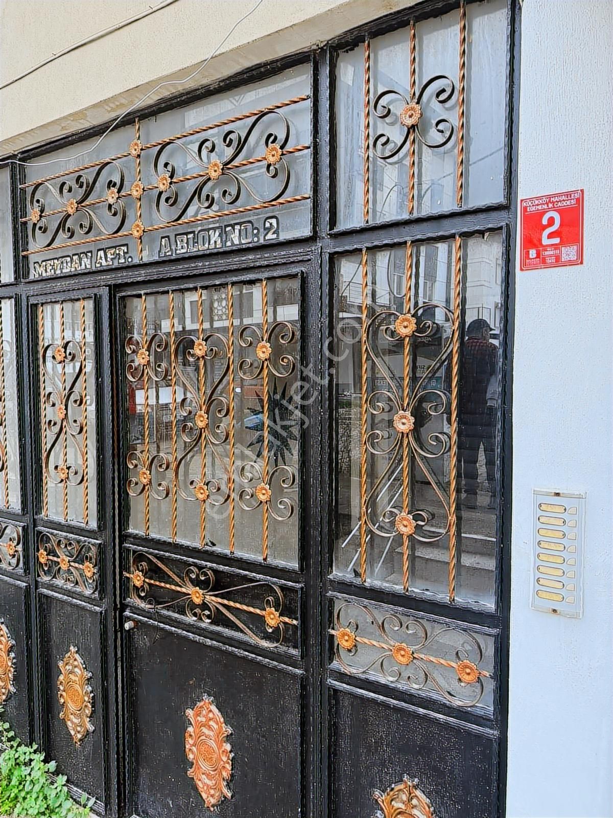 520 Gayrimenkulden Denize Sıfır Konumda 2+1 Daire Satılık - Görsel 11