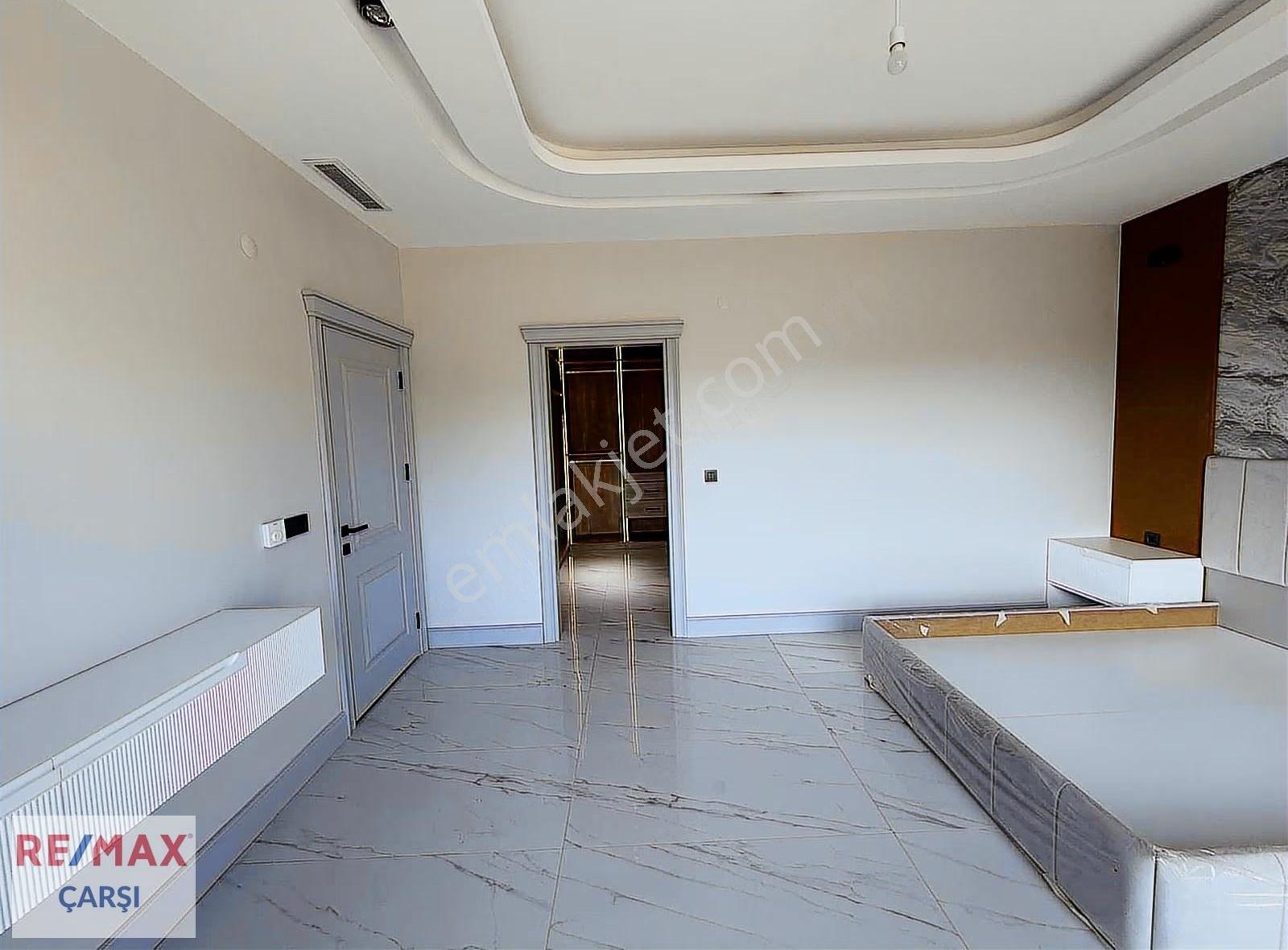 Başiskele Merkezde 6+1 Sıfır Satılık Villa - Görsel 20