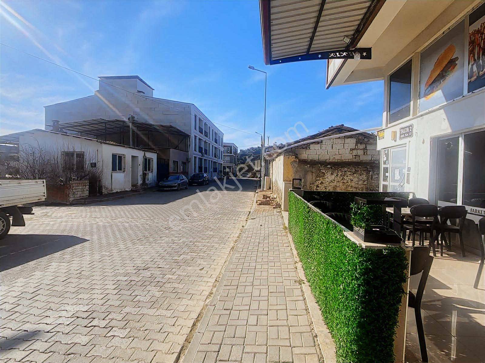 Majestic Manors - İsabeylide Satılık 3 Katlı Kiracılı Dükkan - Görsel 8