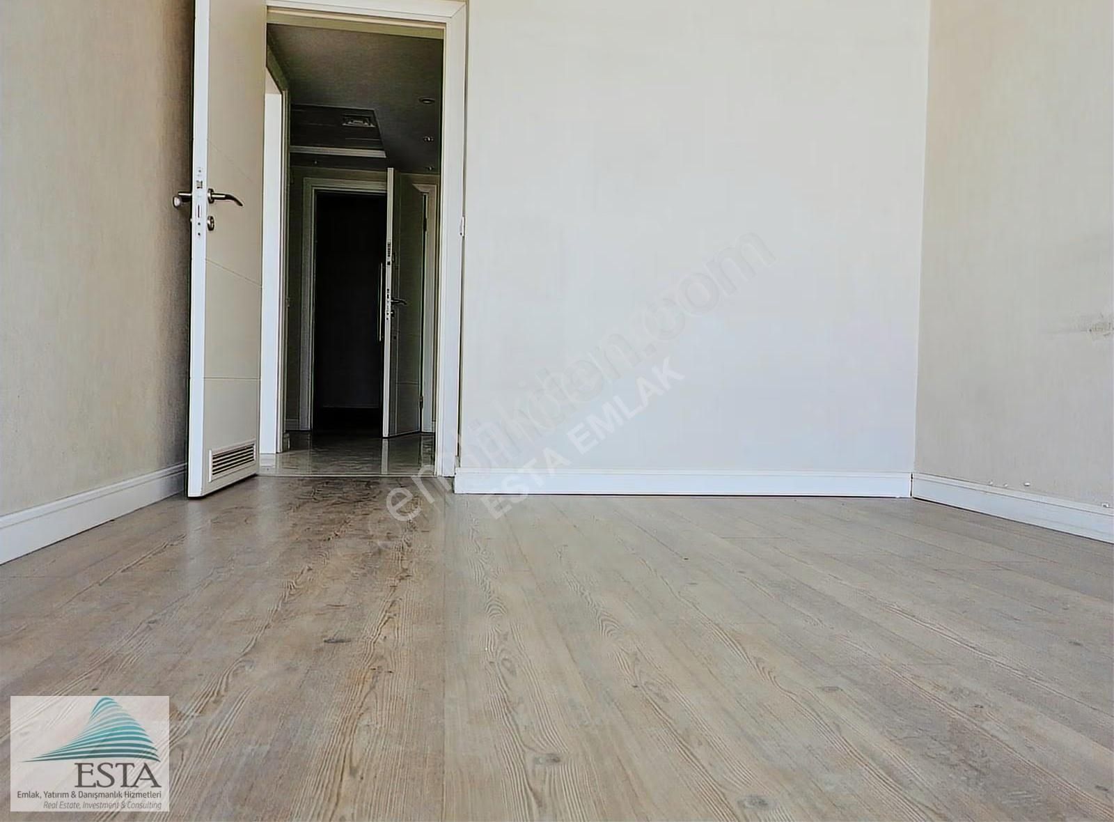 Bayraklı'da İtfaiye Onaylı Plazada Kiralık 75m2 Ofis 2+1 - Görsel 22
