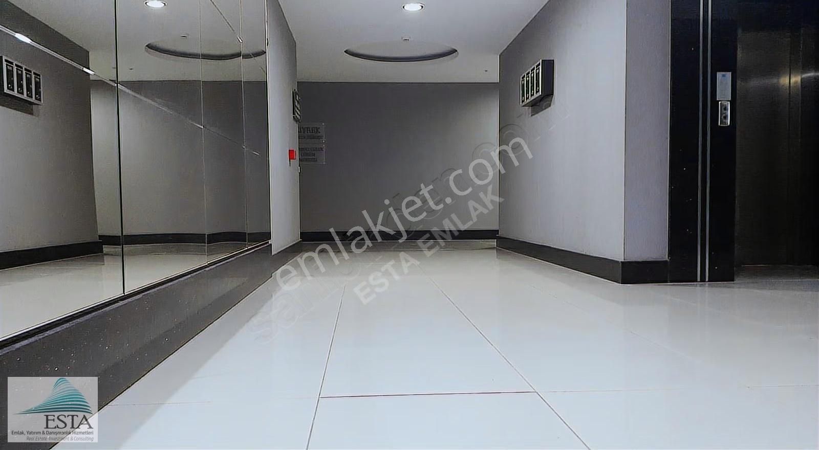 Bayraklı'da İtfaiye Onaylı Plazada Kiralık 75m2 Ofis 2+1 - Görsel 9