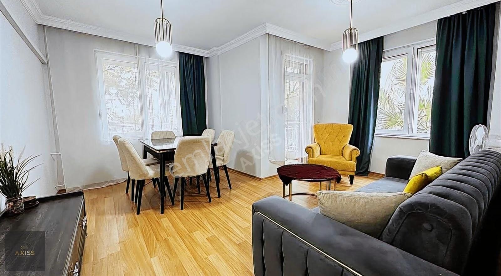 Merkez'de Satılık 2+1 Ara Kat Ayrı Mutfaklı