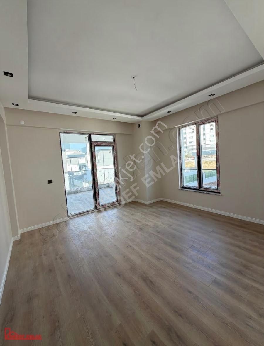 Hedef Emlaktan Eğriköprüde Lüx Villa - Görsel 9