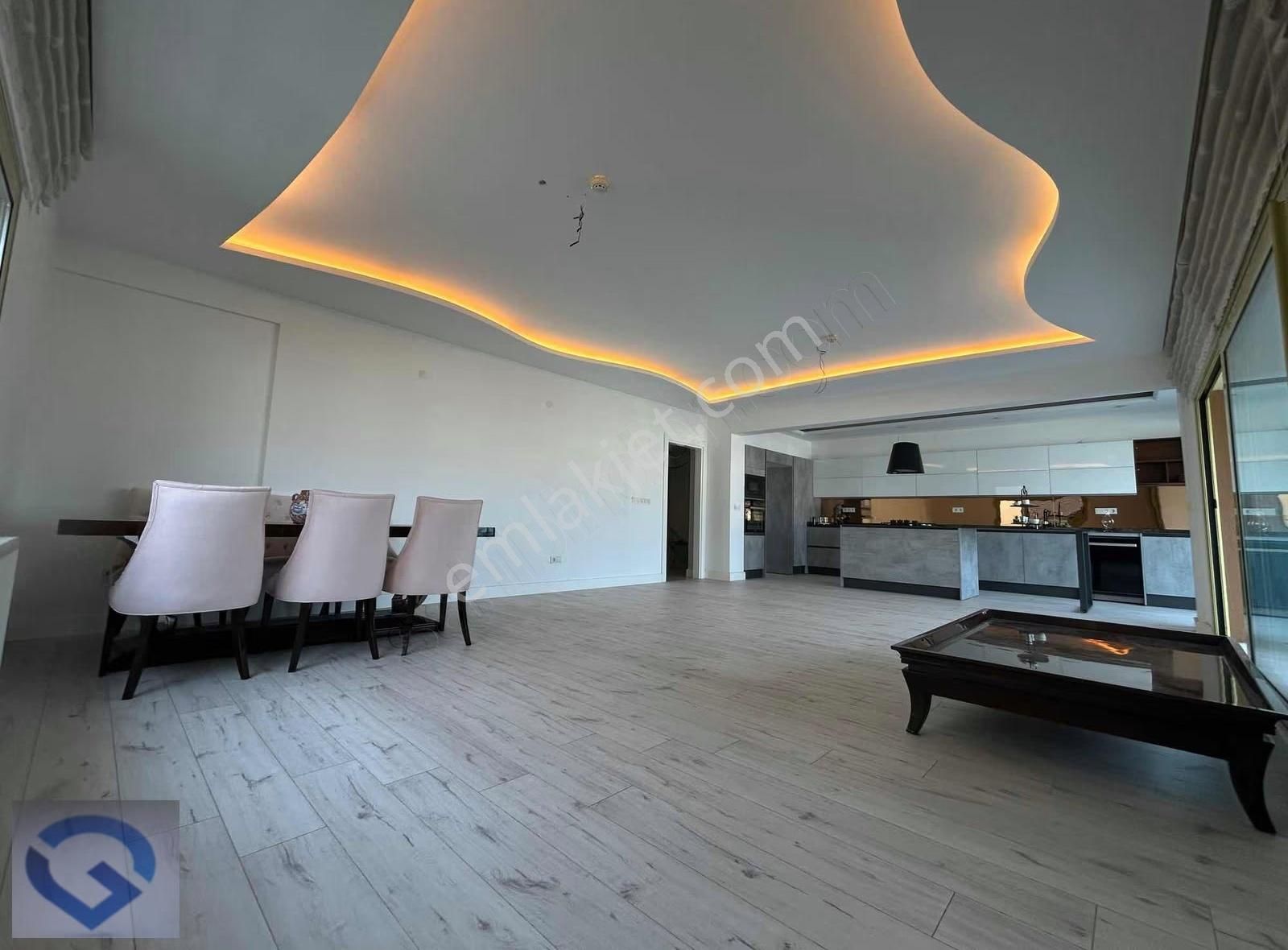 Mansuroğlunda Muhteşem Lokasyon Özel Tasarım Fırsat 4+1 - Görsel 19