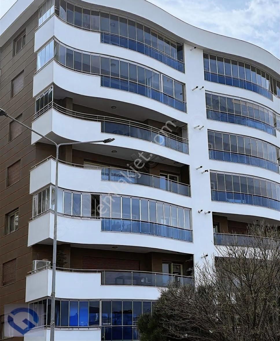 Mansuroğlunda Muhteşem Lokasyon Özel Tasarım Fırsat 4+1 - Görsel 7