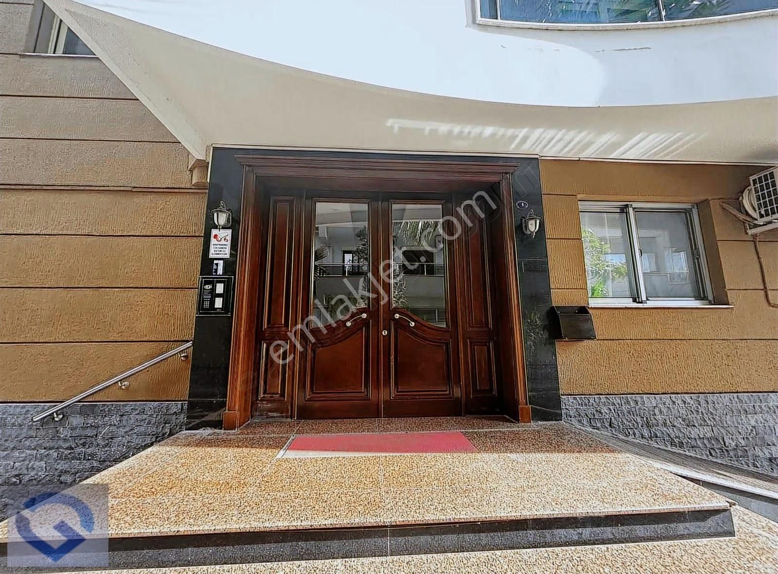 Mansuroğlunda Muhteşem Lokasyon Özel Tasarım Fırsat 4+1 - Görsel 18