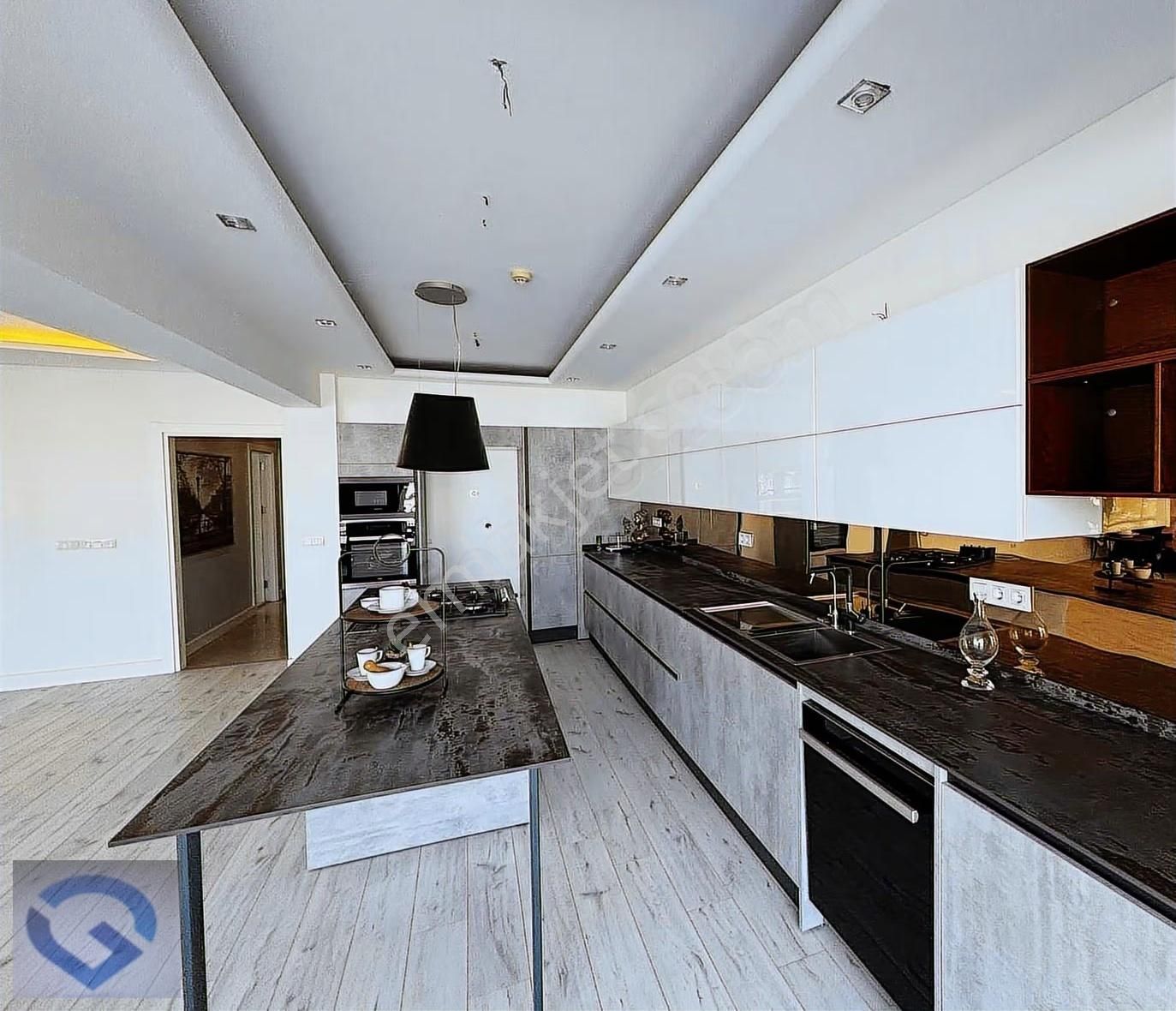 Mansuroğlunda Muhteşem Lokasyon Özel Tasarım Fırsat 4+1 - Görsel 3