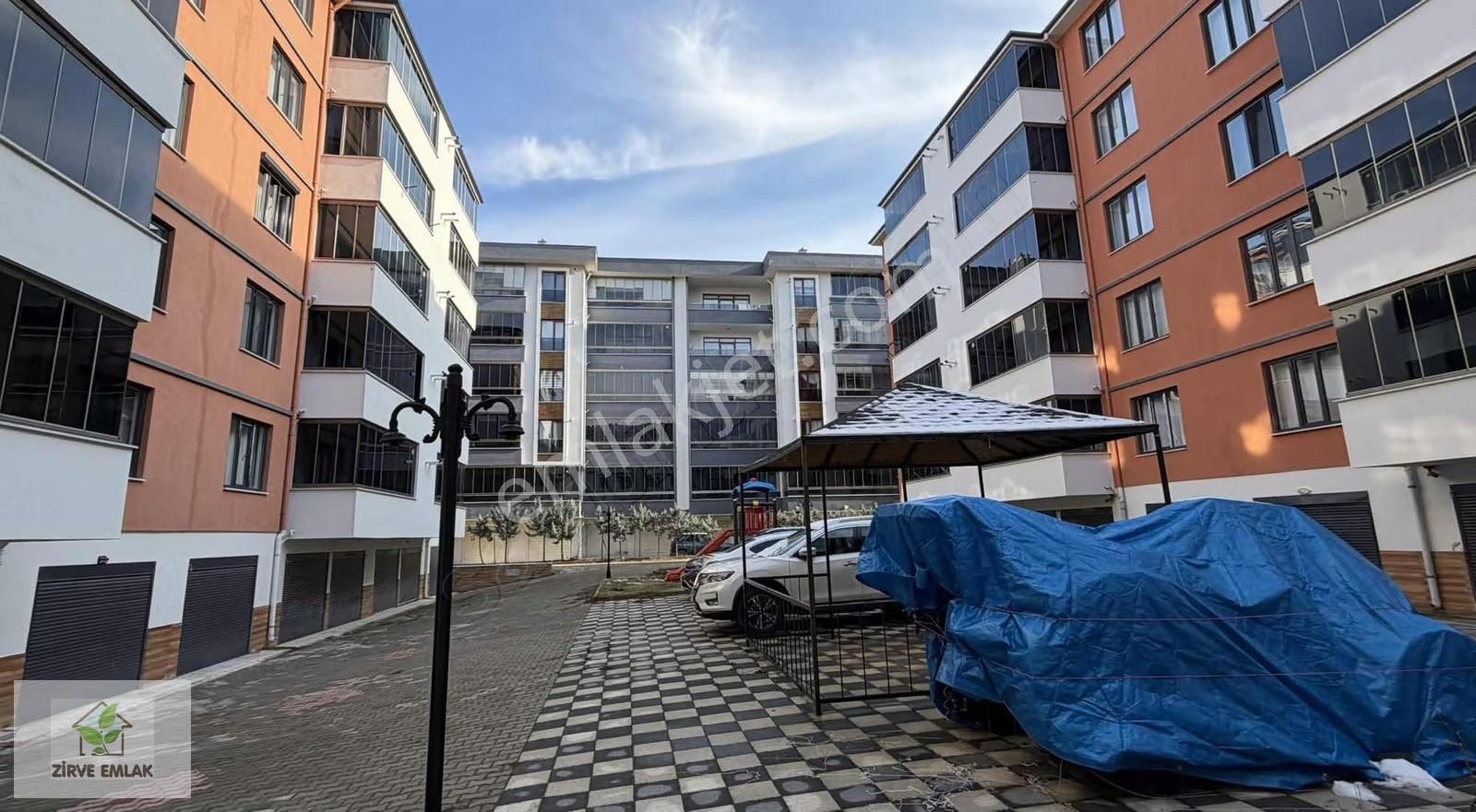 Zirve Emlak Kiralıyor Yarenler 3+1 190m2 Garajlı Ultra Lüx Daire - Görsel 14