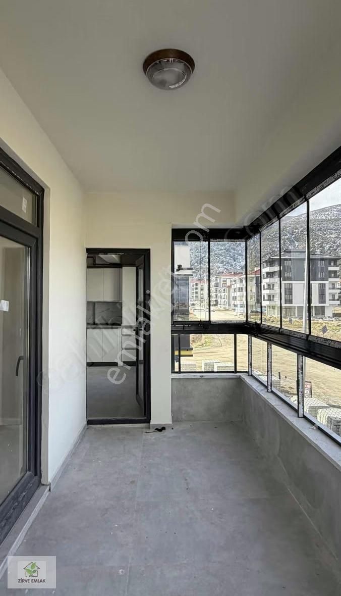 Zirve Emlak Satıyorr Yarenler Cadde Üzeri 2+1 115 M2 Sıfır Daire - Görsel 7