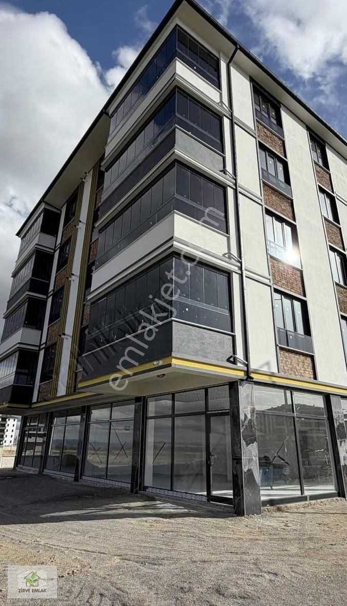Zirve Emlak Satıyorr Yarenler Cadde Üzeri 2+1 115 M2 Sıfır Daire - Görsel 11