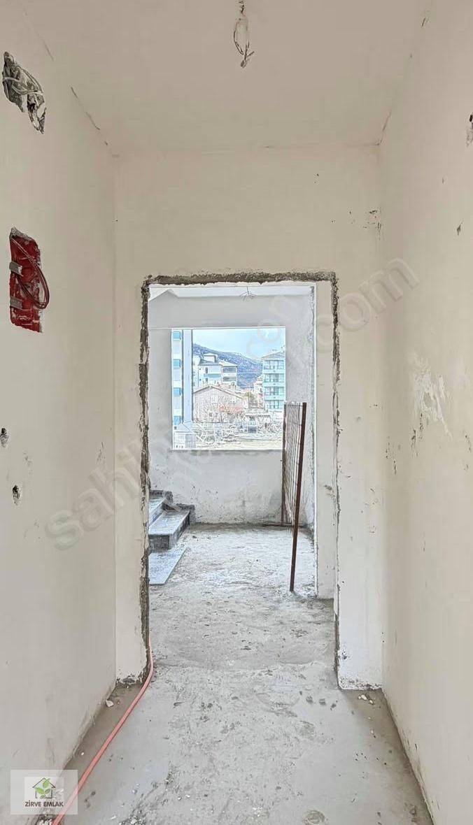 Zirve Emlak Satıyorr Hastane Yol Üzeri Sıfır Lüx 1+1 Daireler - Görsel 16