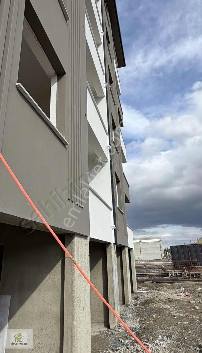 Zirve Emlak Satıyorr Hastane Yol Üzeri Sıfır Lüx 1+1 Daireler - Görsel 21