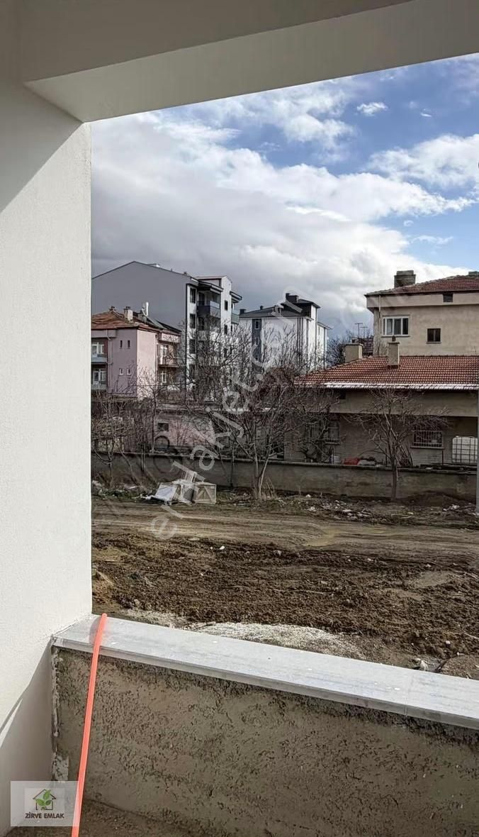 Zirve Emlak Satıyorr Hastane Yol Üzeri Sıfır Lüx 1+1 Daireler - Görsel 10