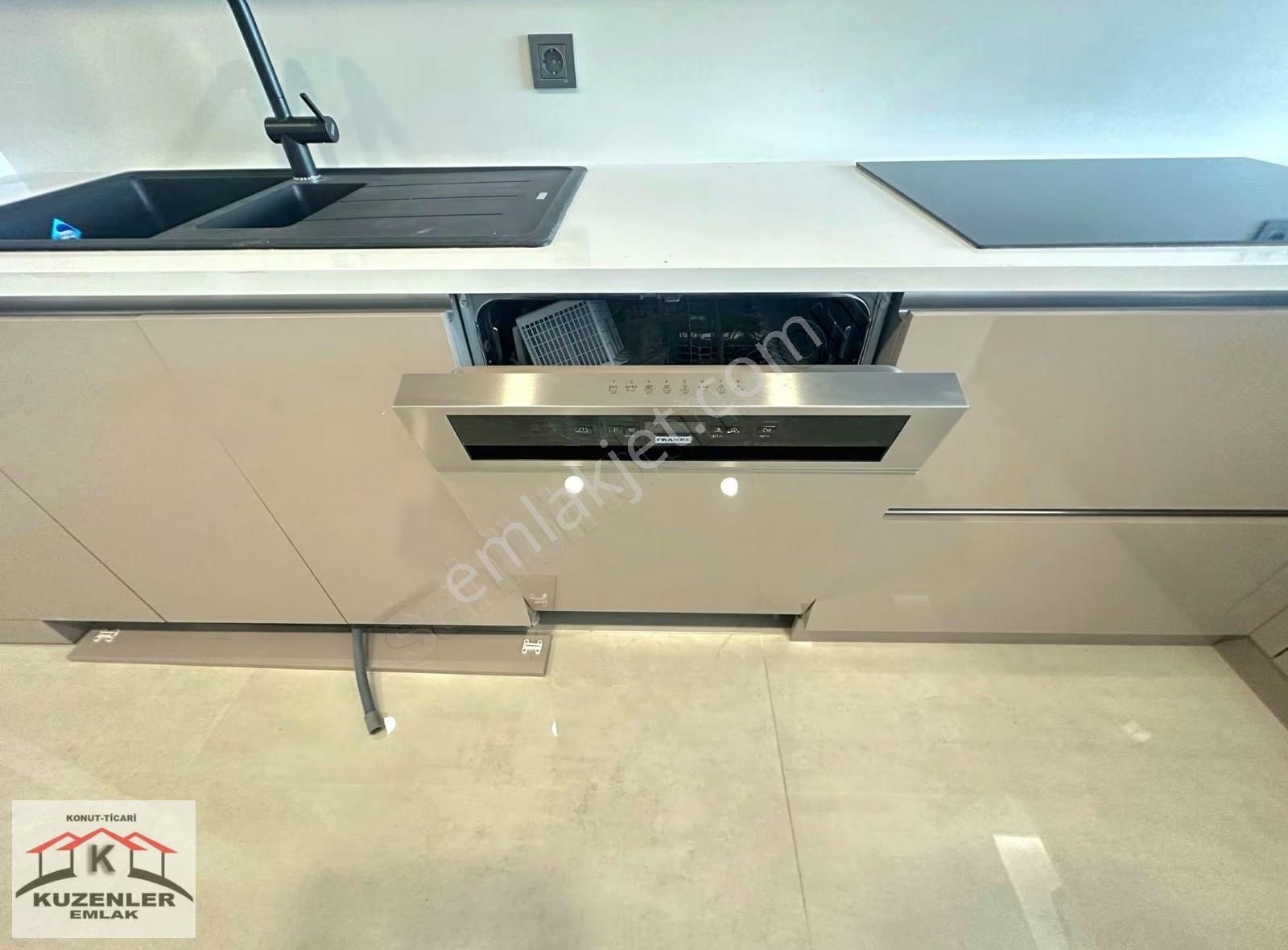 Pineta Sitesi_protokol Yolunda Güvenlik K.otopark 3banyolu Villa - Görsel 16