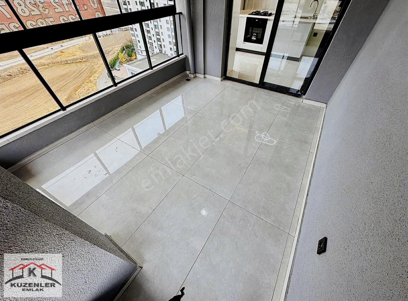 Kuzenler'den Devlet Hastanesi Yanı Sitede 8kt 2+1 2banyo Teraslı - Görsel 8