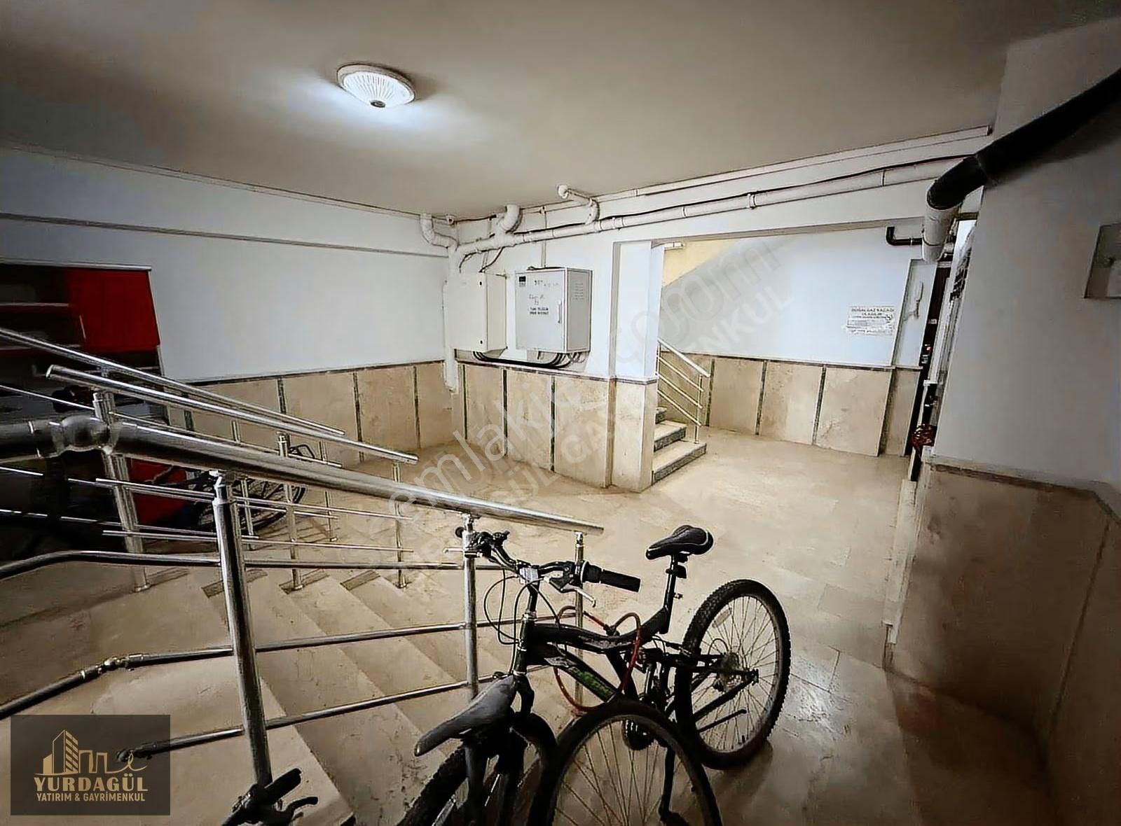 Yurdagül Yatırım'dan Büyükdere'de Asansörlü Ara Kat Kiralık 1+1 - Görsel 31