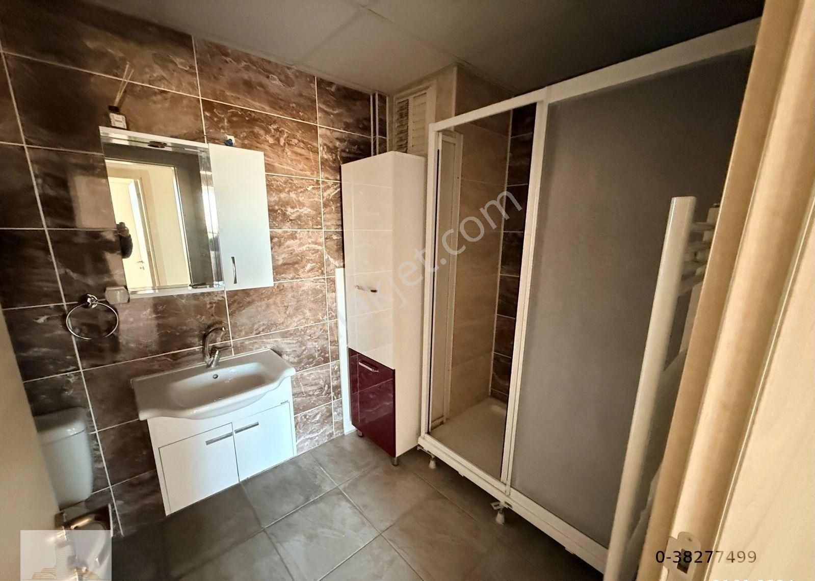 Uğur Emlak'tan Bosnada Ankastre Mutfaklı 3+1 Yapılı Kiralık - Görsel 13